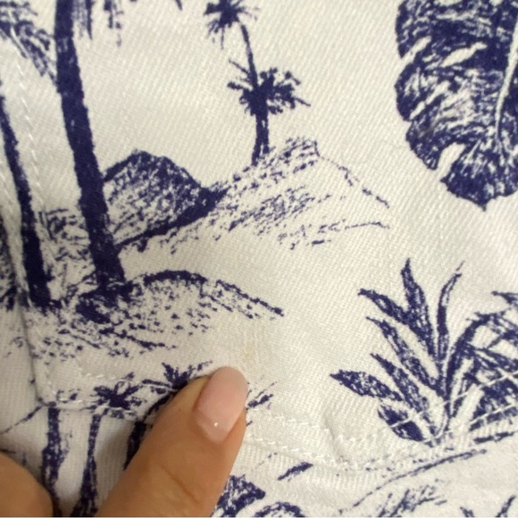 J McLaughlin Alma Pant Heron white with navy Toile printed denim pants SZ-4 - Picture 10 of 11